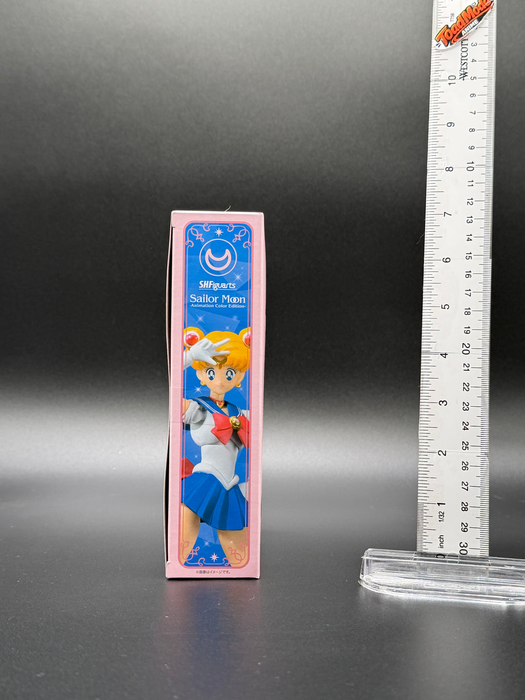 TM-0173 Sailor Moon S.H.Figuarts Animation Color Edition Bandai Figure